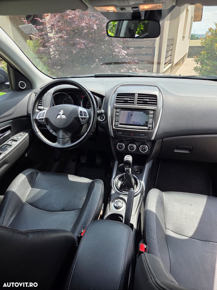 Mitsubishi ASX 1.8 DID 4WD Instyle U06 - 13