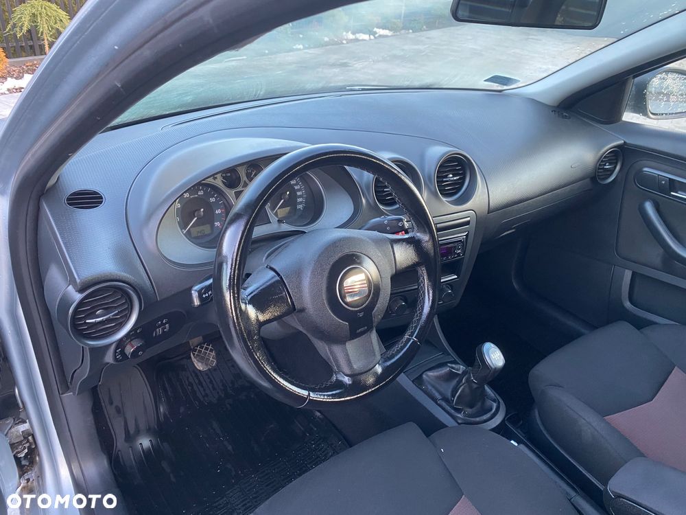 Seat Ibiza SC 1.4 16V Style - 9