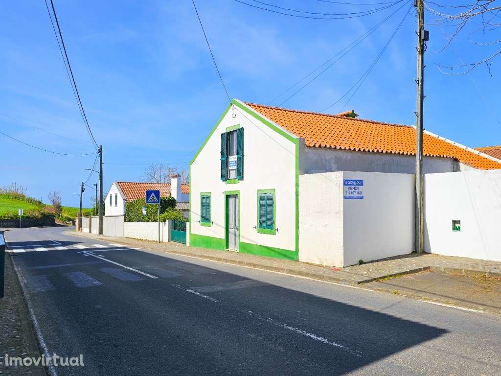 Moradia T2 com entrada lateral e garagem - Grande imagem: 2/36