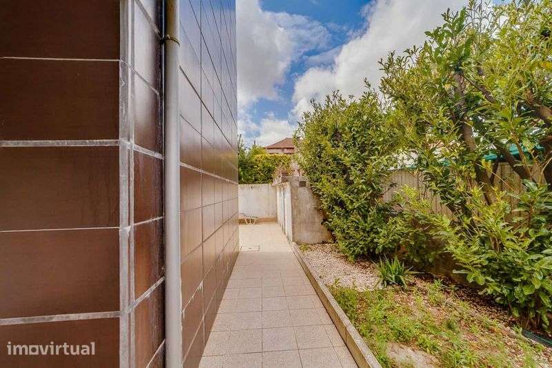 Vende-se Moradia - Casa - Grande imagem: 4/12