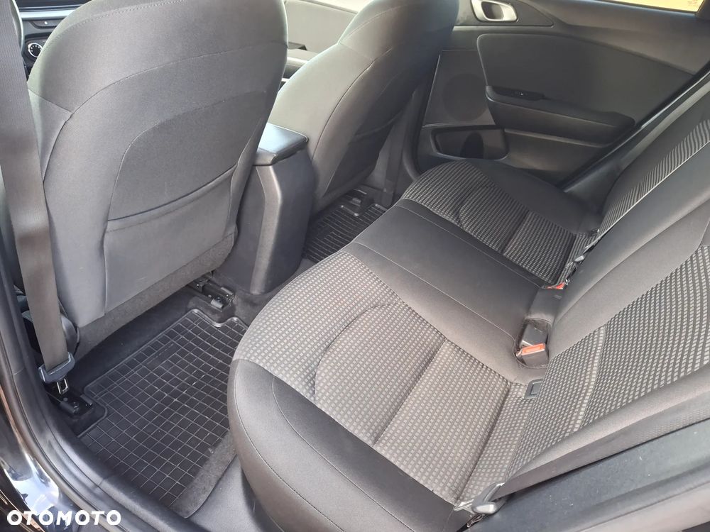 Kia Ceed 1.0 T-GDI 120 OPF Edition 7 - 22