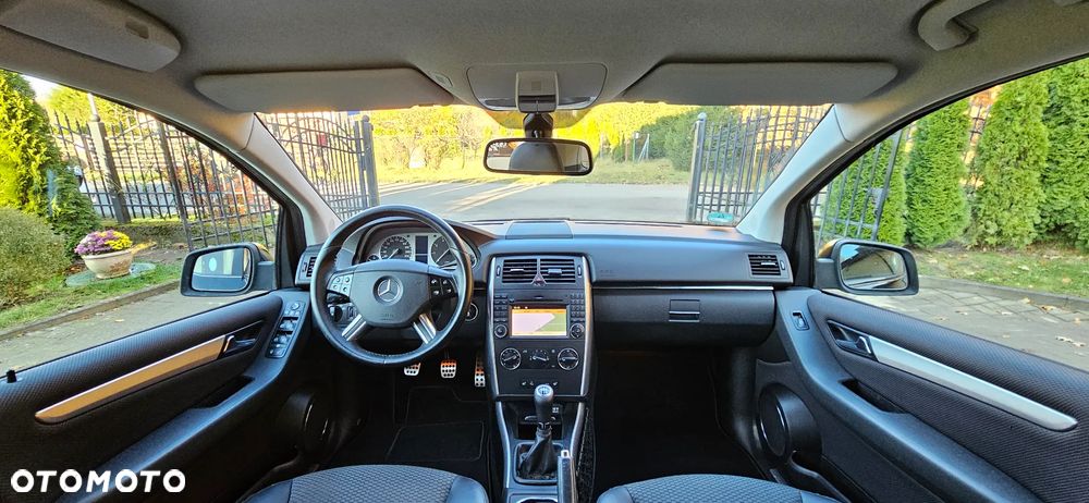 Mercedes-Benz Klasa B 180 BlueEffICIENCY - 2