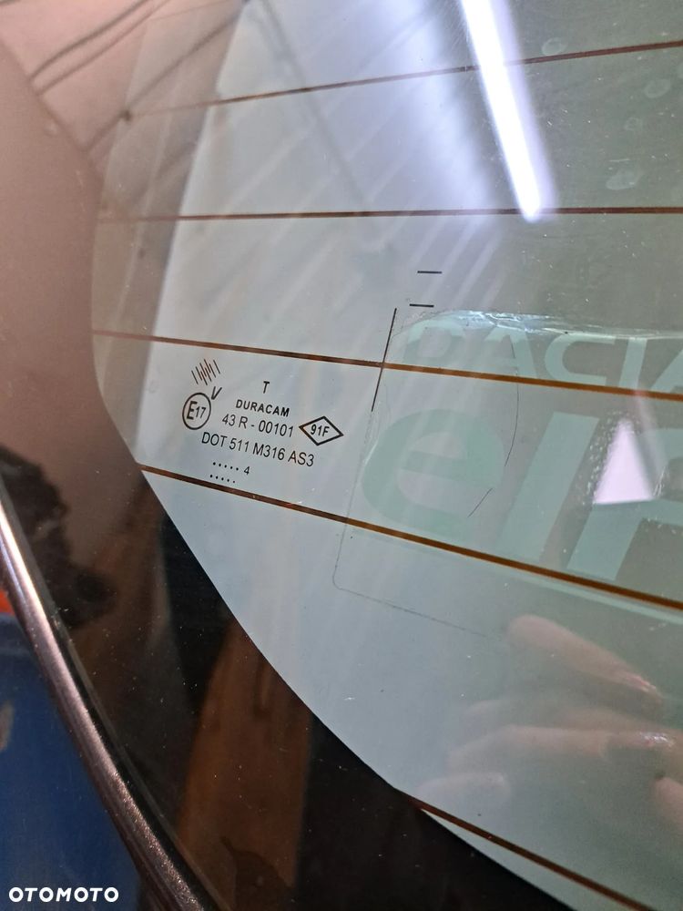 KLAPA BAGAŻNIKA DACIA DUSTER I - 2
