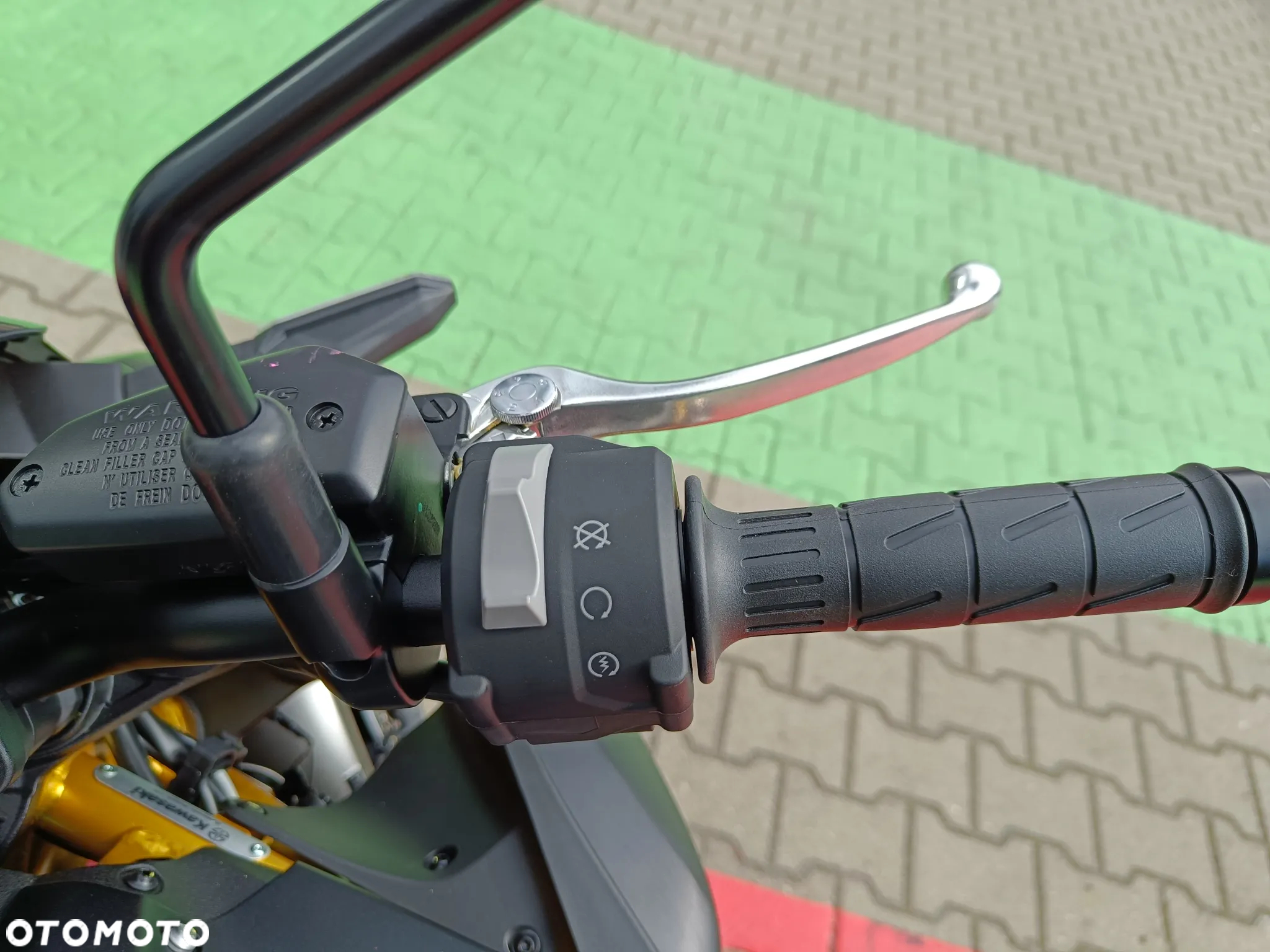 Kawasaki Z 900 - 12