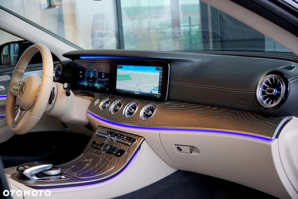 Mercedes-Benz CLS - 23