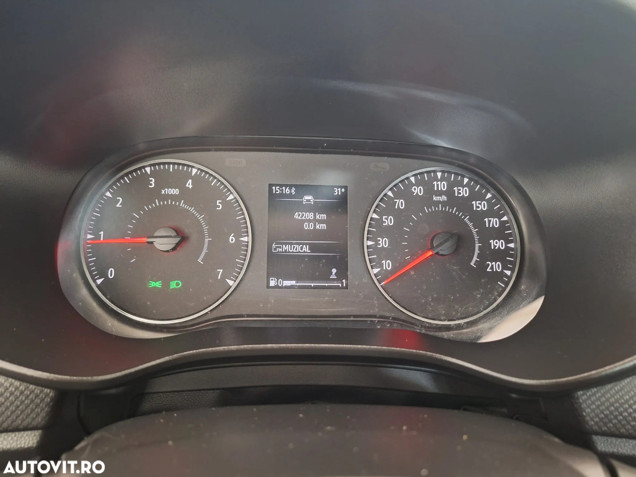 Dacia Logan ECO-G 100 Essential - 8