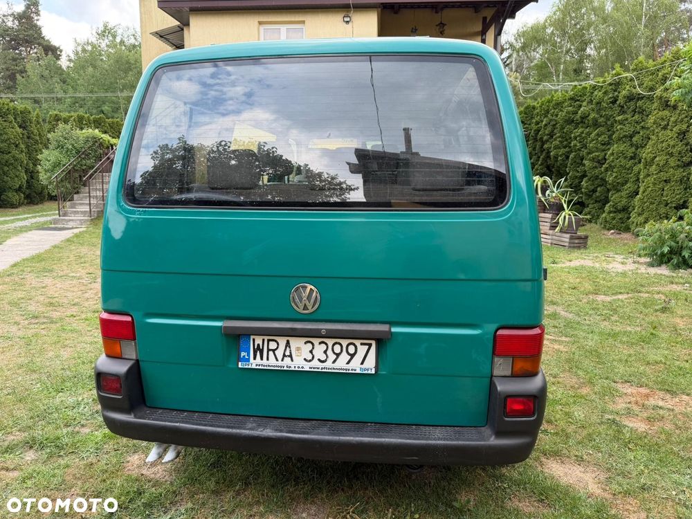 Volkswagen Caravelle - 4