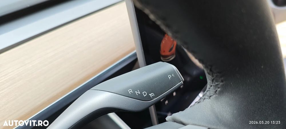 Tesla Model 3 Standard Reichweite Plus Hinterradantrieb - 15