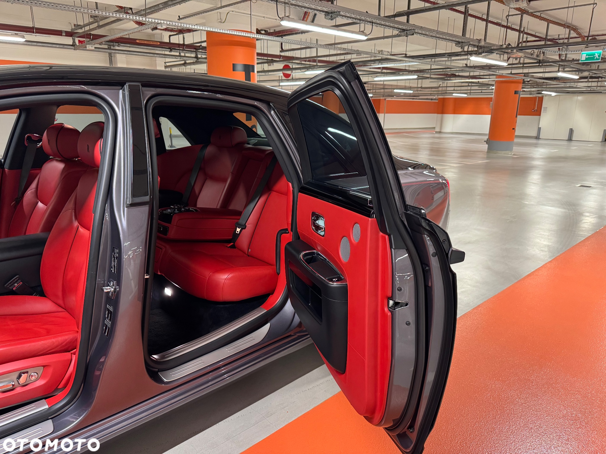 Rolls-Royce Ghost - 28
