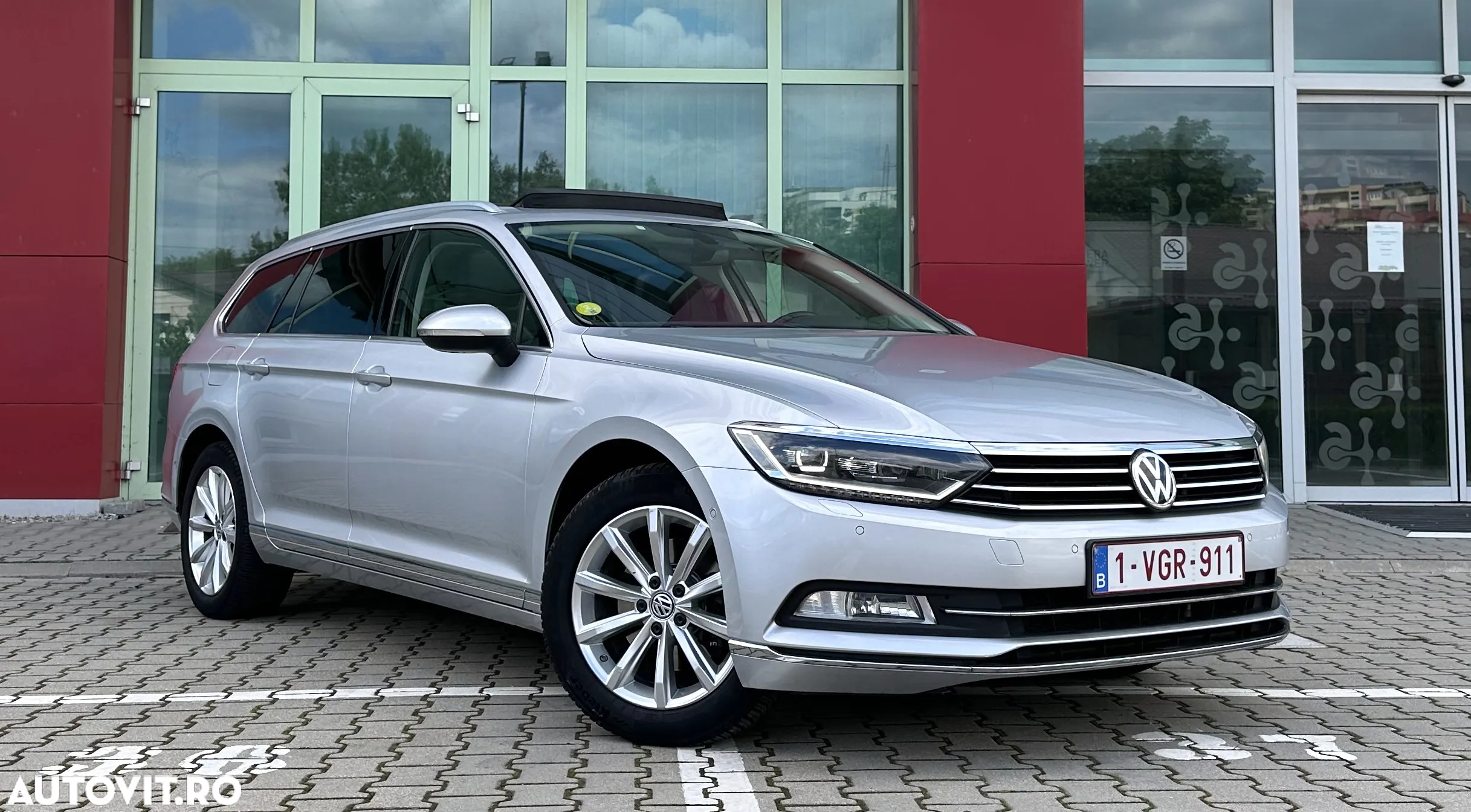 Volkswagen Passat - 2