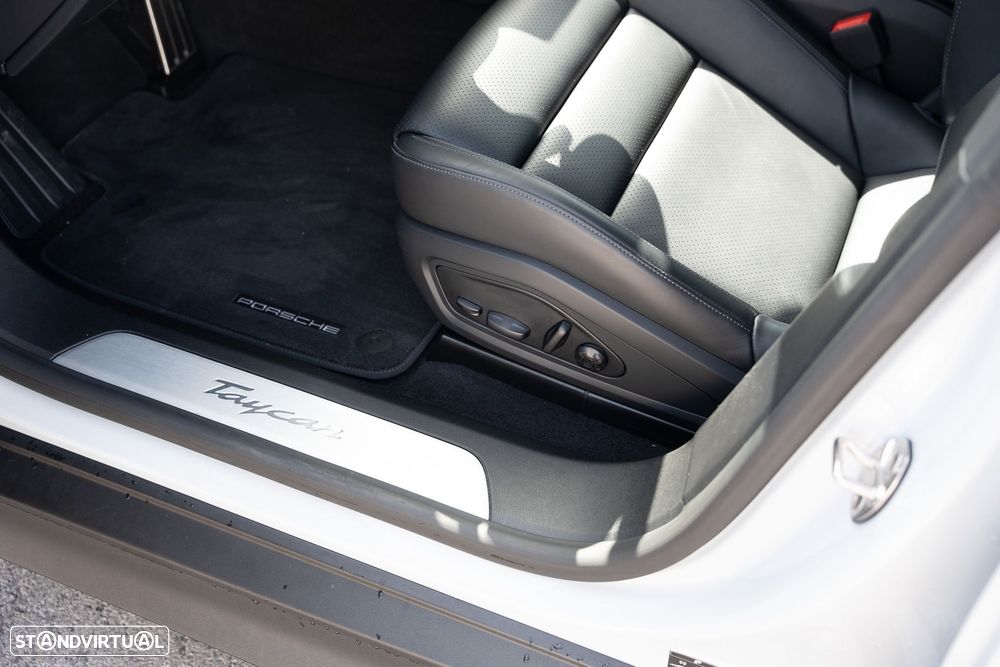 Porsche Taycan Bateria Performance Plus - 12