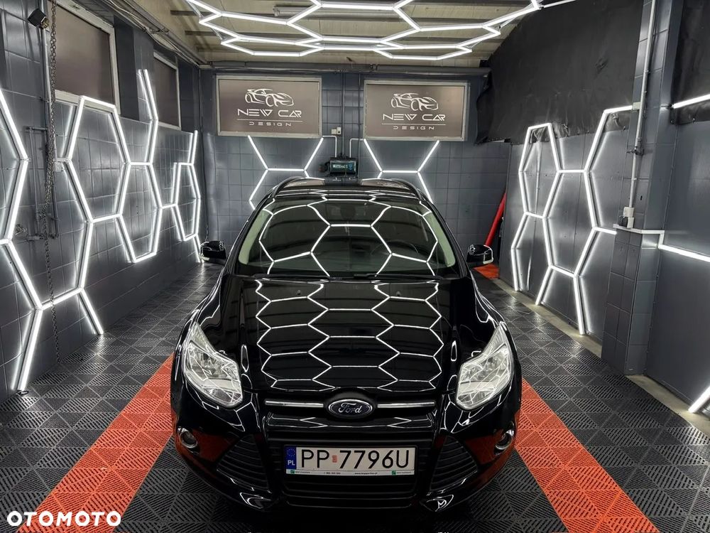 Ford Focus 1.6 TDCi DPF SYNC Edition - 12