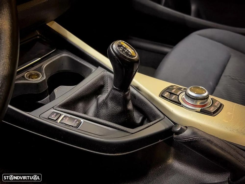 BMW 116 d Advantage - 31