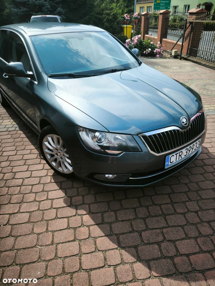 Skoda Superb 2.0 TDI 4x4 Elegance - 9