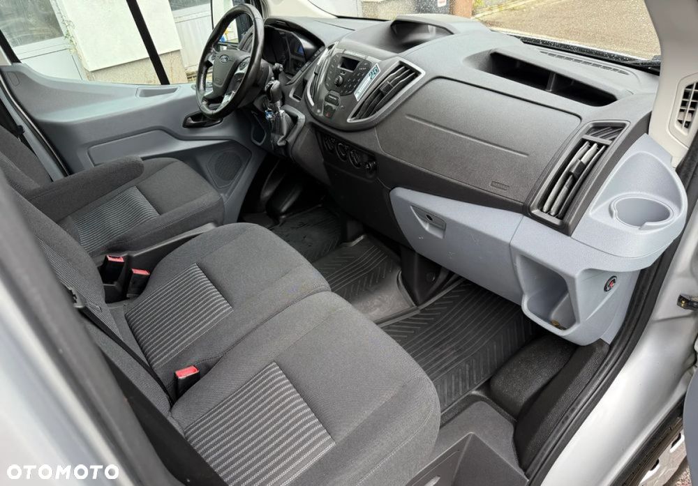 Ford Transit - 27