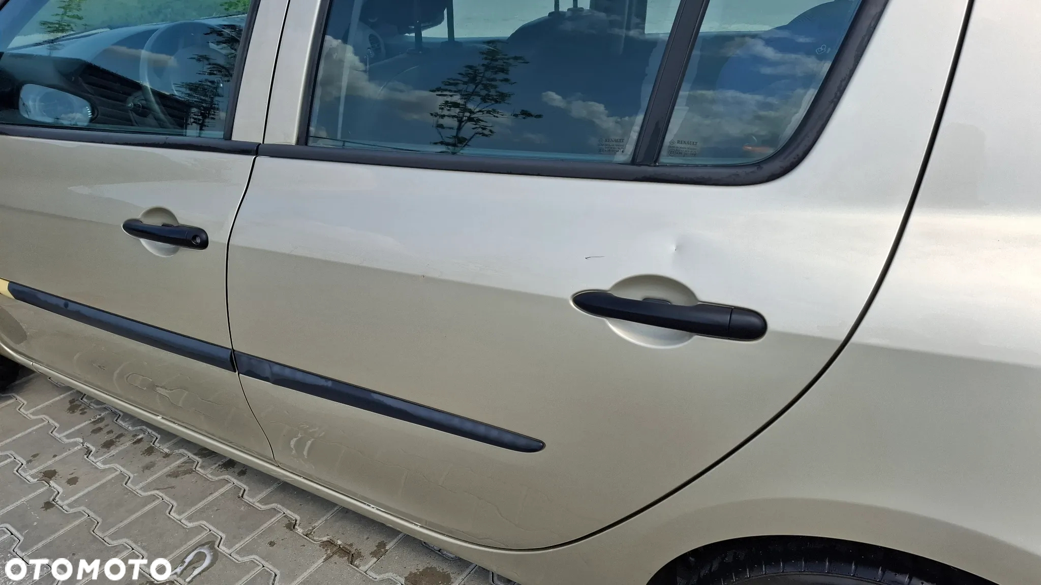 Renault Clio 1.2 16V Authentique - 5