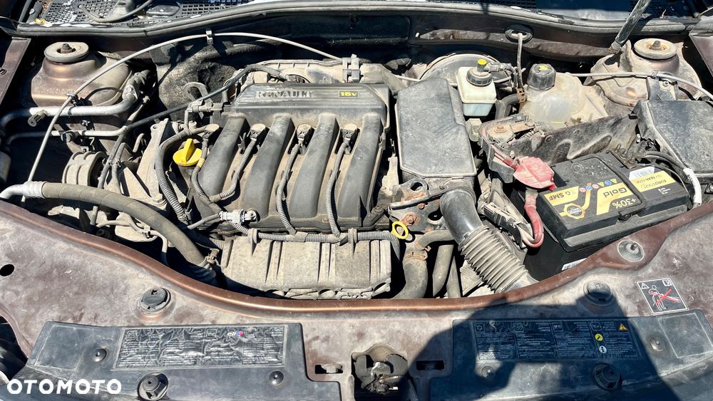 Dacia Duster 1.6 - 8