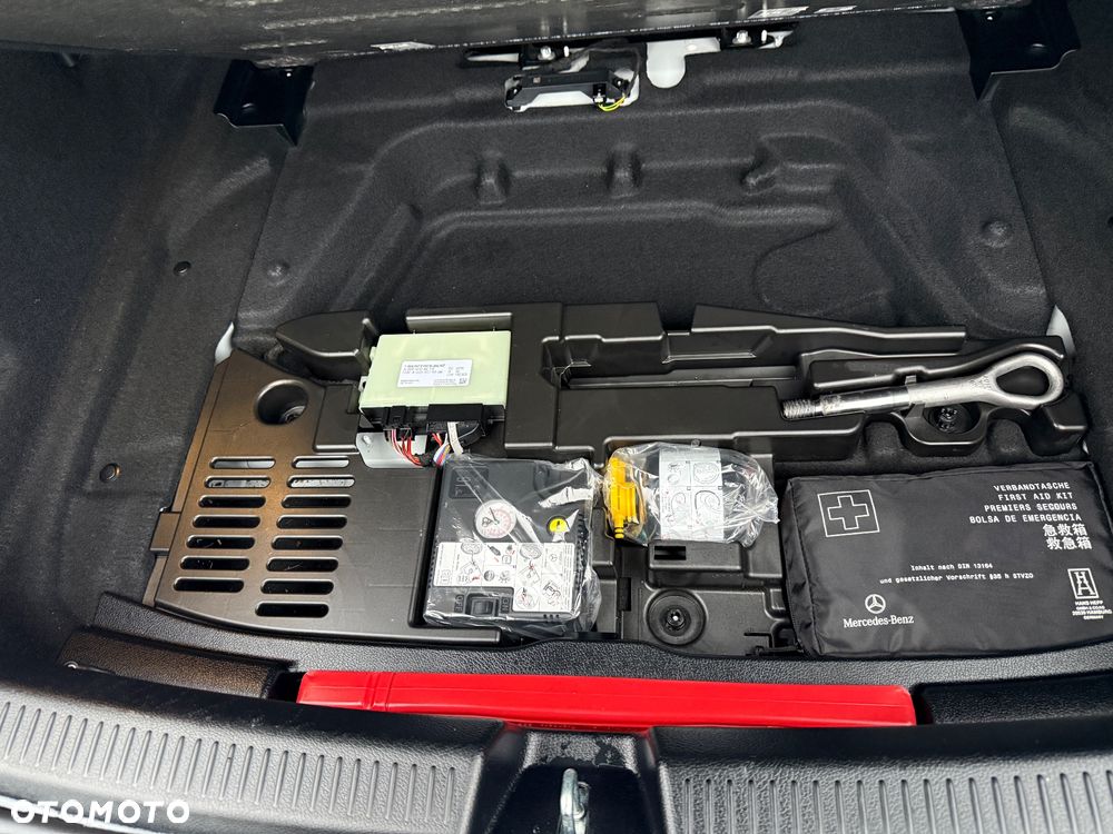 Mercedes-Benz Klasa A 180 d Style - 11