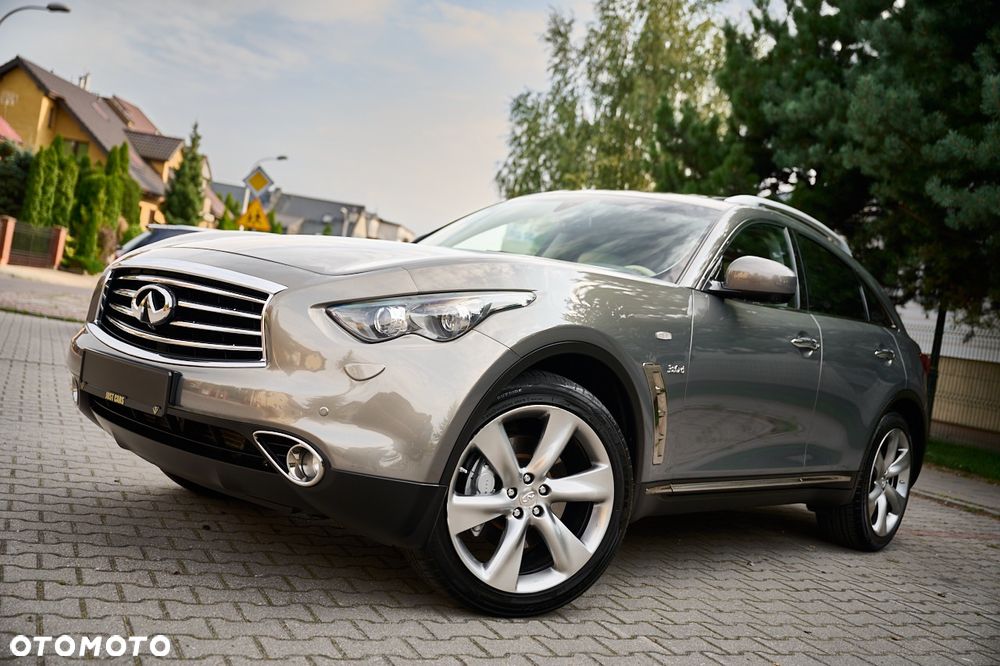 Infiniti QX70 3.0d S - 1