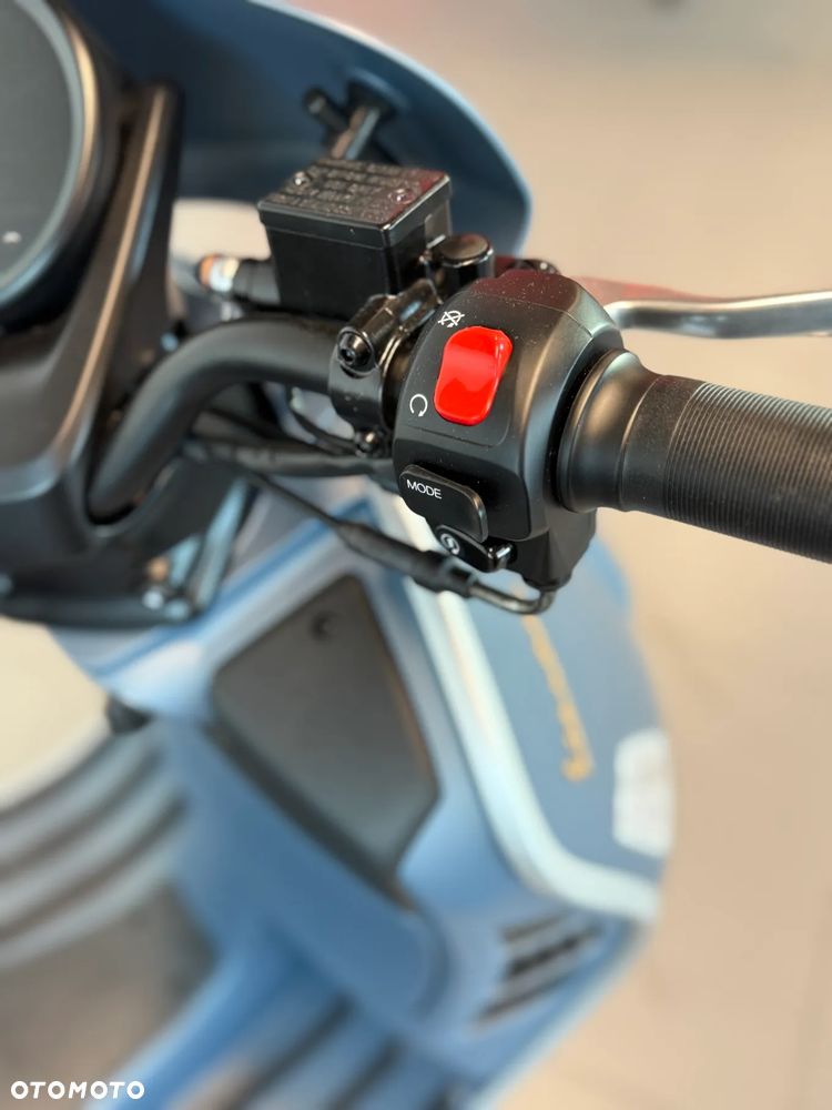 Vespa GTV-LXV - 7