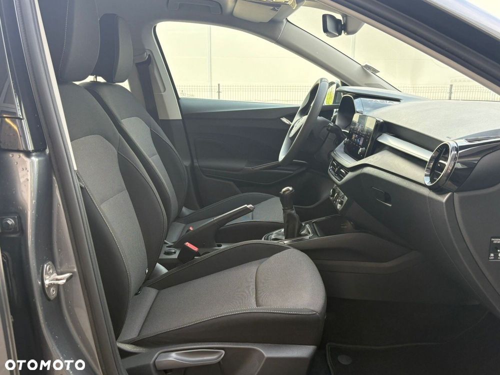 Skoda Fabia 1.0 Ambition - 11
