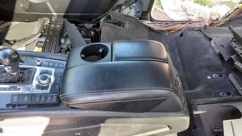 Podłokietnik Audi Q7 skóra - 1