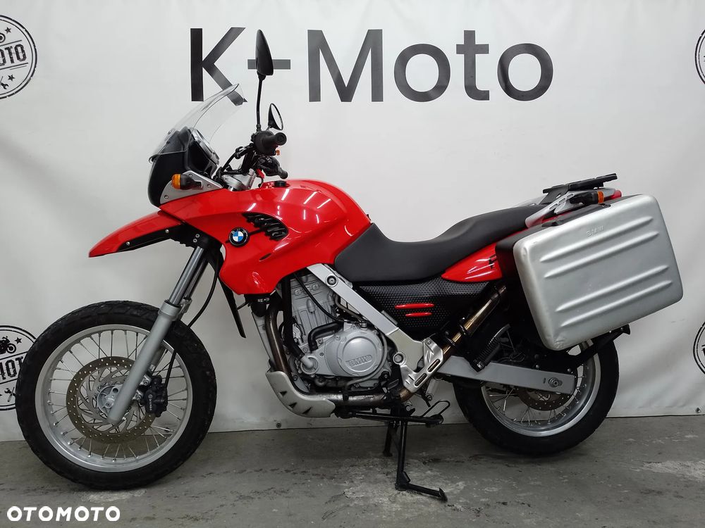 BMW F - 15