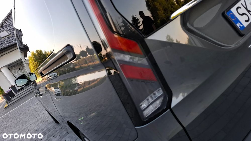 Ford Tourneo Connect - 15