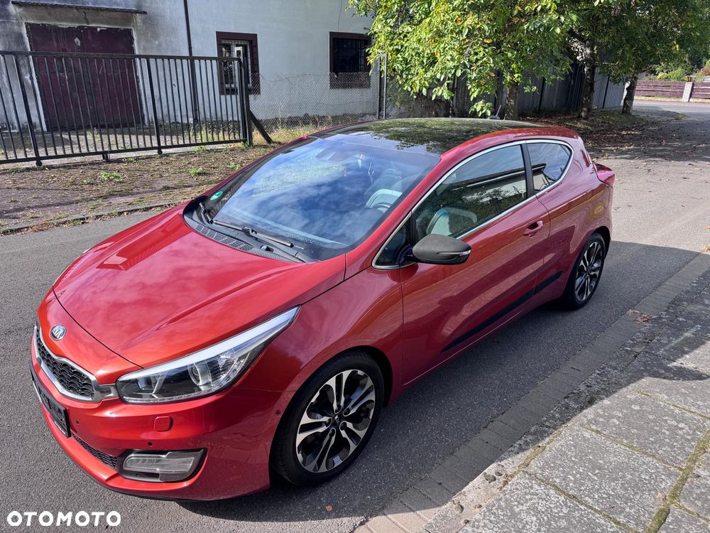 Kia Ceed 1.6 GDI Platinum Edition - 1