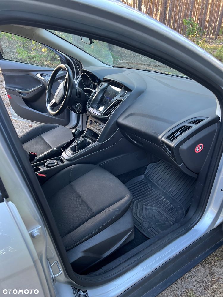 Ford Focus 1.0 EcoBoost Active - 16