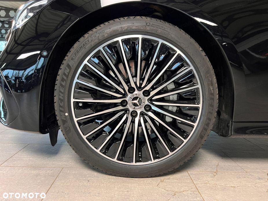 Mercedes-Benz Klasa E 200 mHEV 4-Matic AMG 9G-Tronic - 7