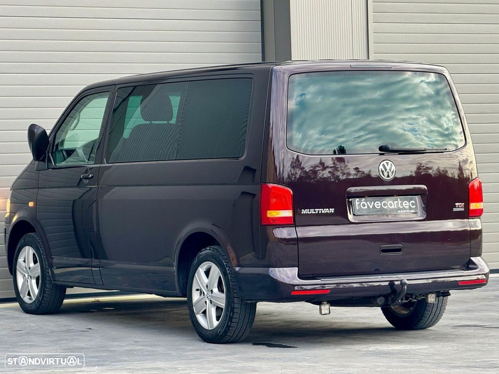 VW Multivan 2.0 TDi 180 Highline BlueMotion - 26