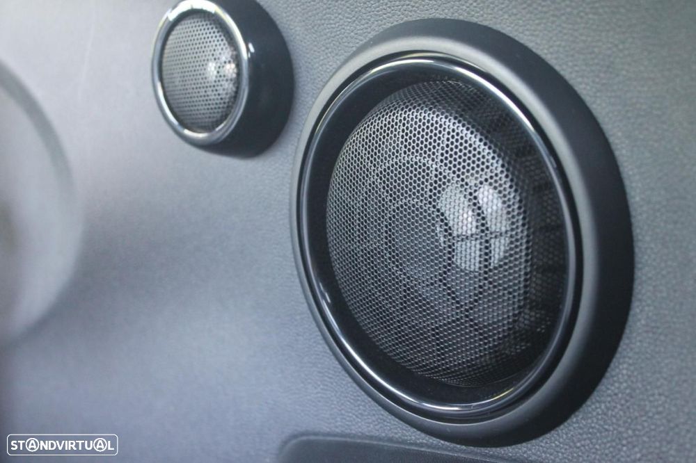 MINI 3 Portas John Cooper Works Auto Desportiva - 33