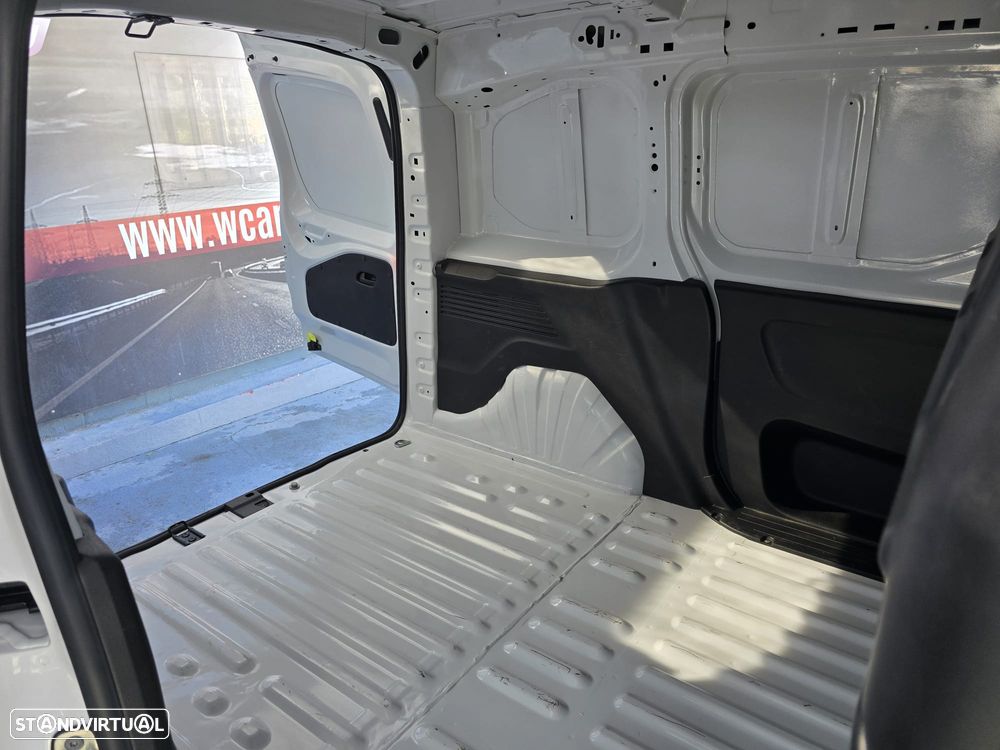Toyota Proace City 1.5D - 22