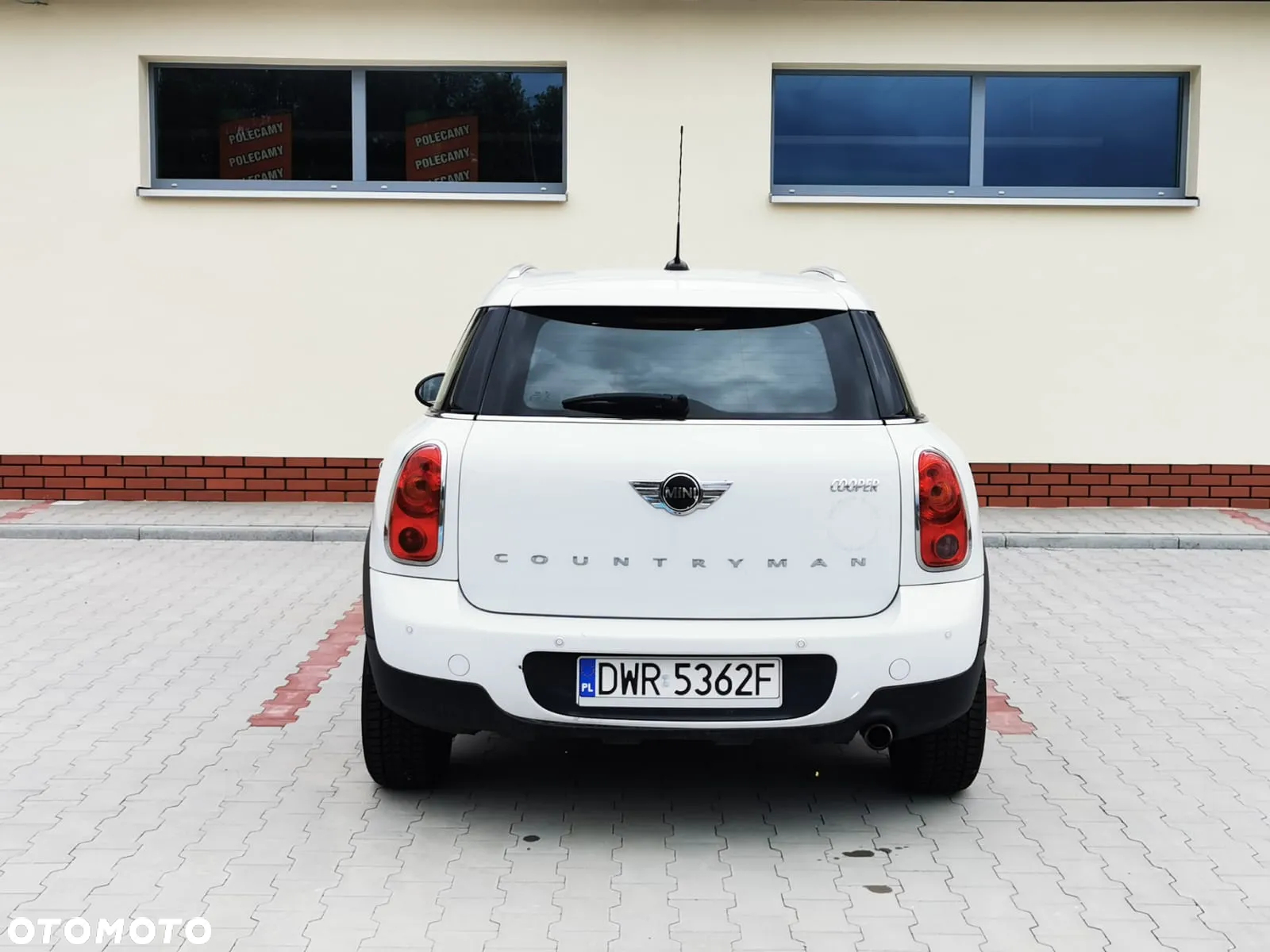 MINI Cooper Standard - 6