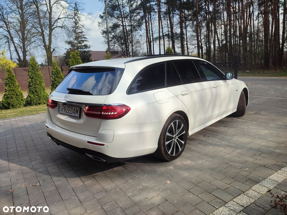 Mercedes-Benz Klasa E 300 de 9G-TRONIC Night Edition - 18