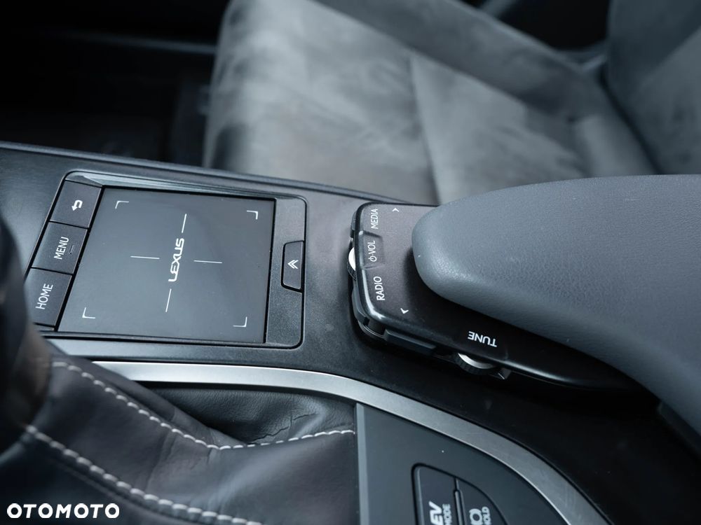 Lexus UX ver-250h-gpf-prestige-2wd - 35