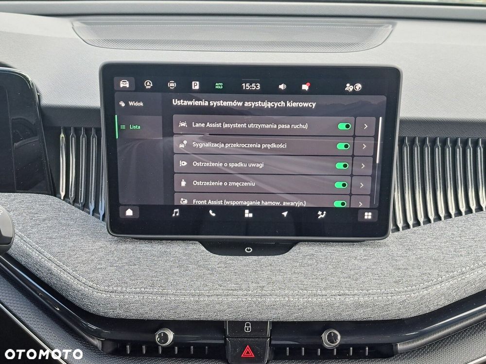 Skoda Superb 1.5 TSI mHEV Selection DSG - 24