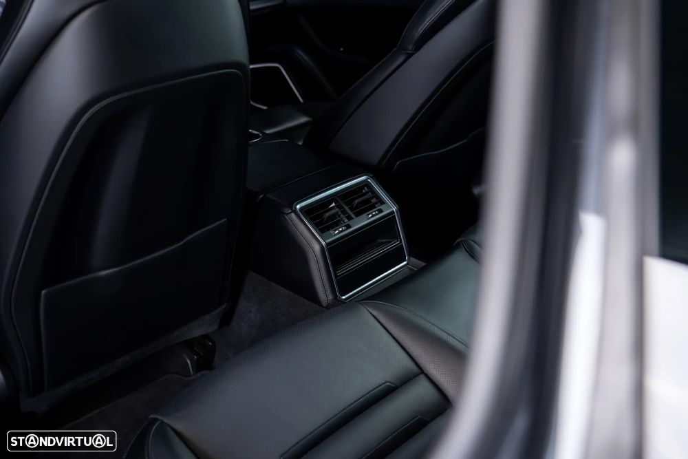 Porsche Panamera Sport Turismo - 32
