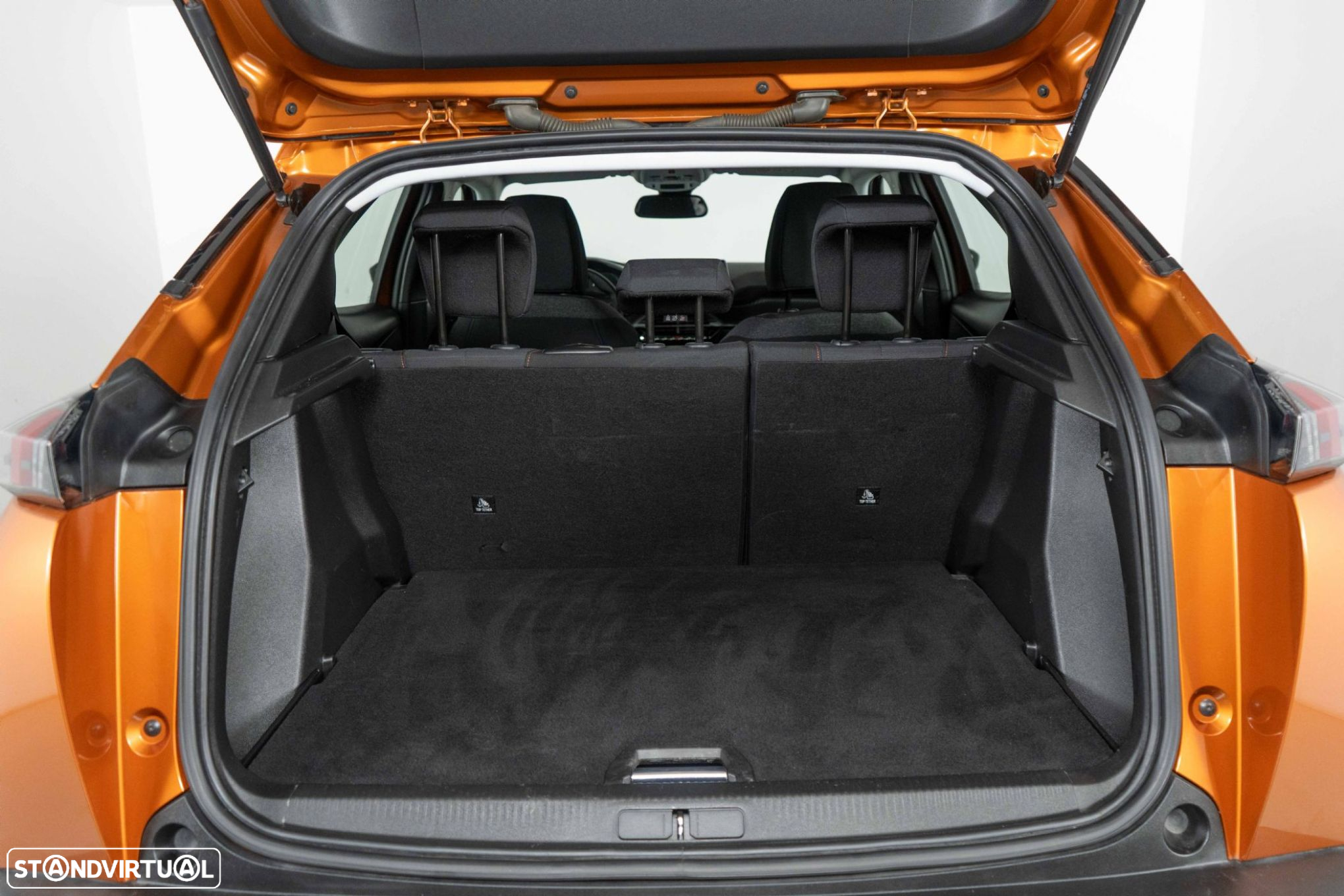 Peugeot 2008 1.2 PureTech Active Pack - 13