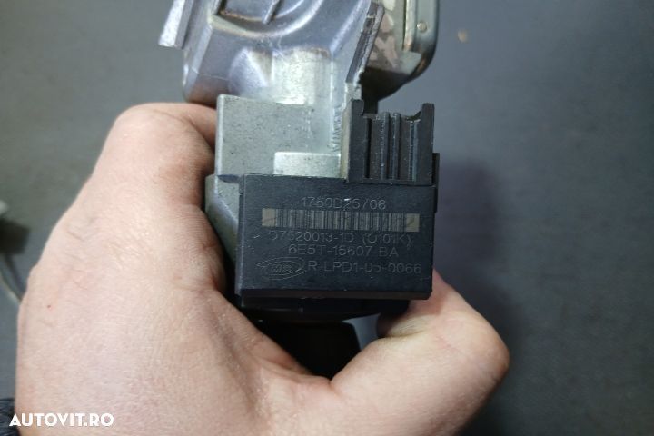 Contact cu cheie 3M51-3F880-AE 6E5T-15607-CA 3M51-3F880-AE 6E5T-15607 - 4