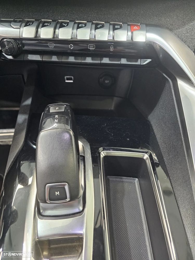 Peugeot 3008 1.6 BlueHDi GT Line EAT6 - 23