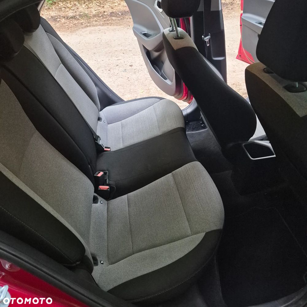 Hyundai i20 1.4 Comfort - 4