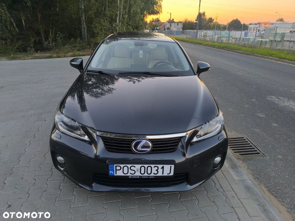 Lexus CT 200h Prestige - 3