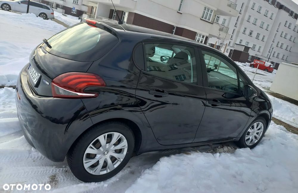 Peugeot 208 ver-1-2-puretech-access - 4