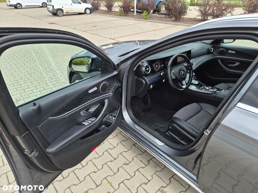 Mercedes-Benz Klasa E - 7