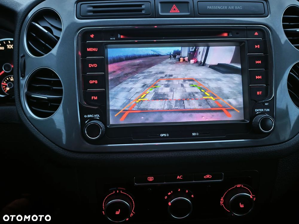 Volkswagen Tiguan - 36