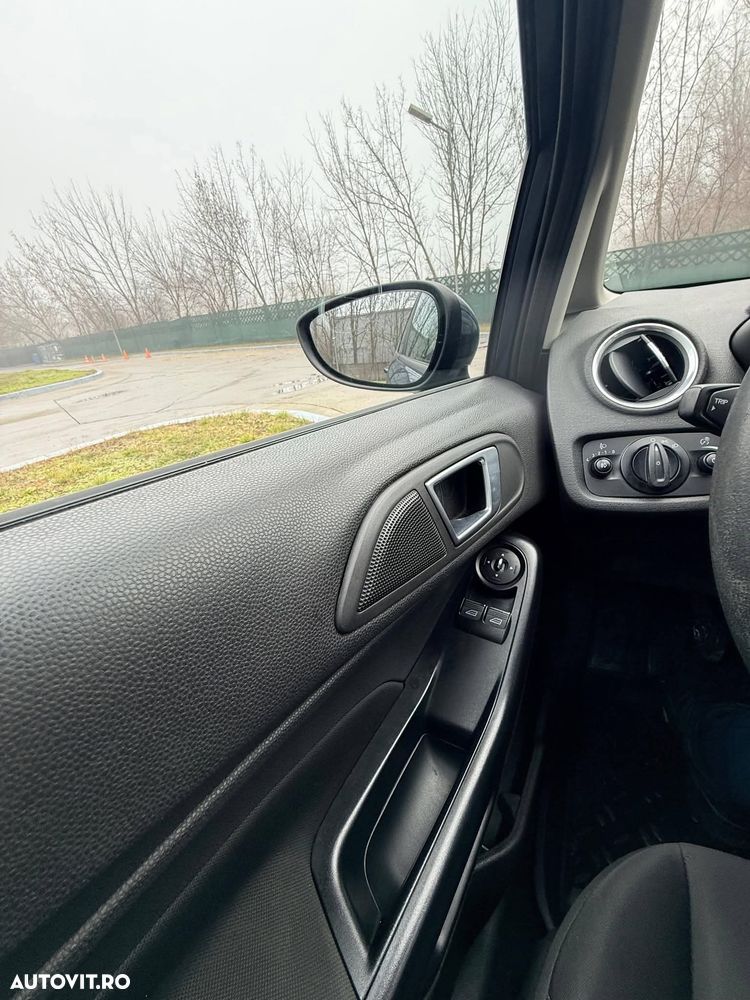 Ford Fiesta - 7