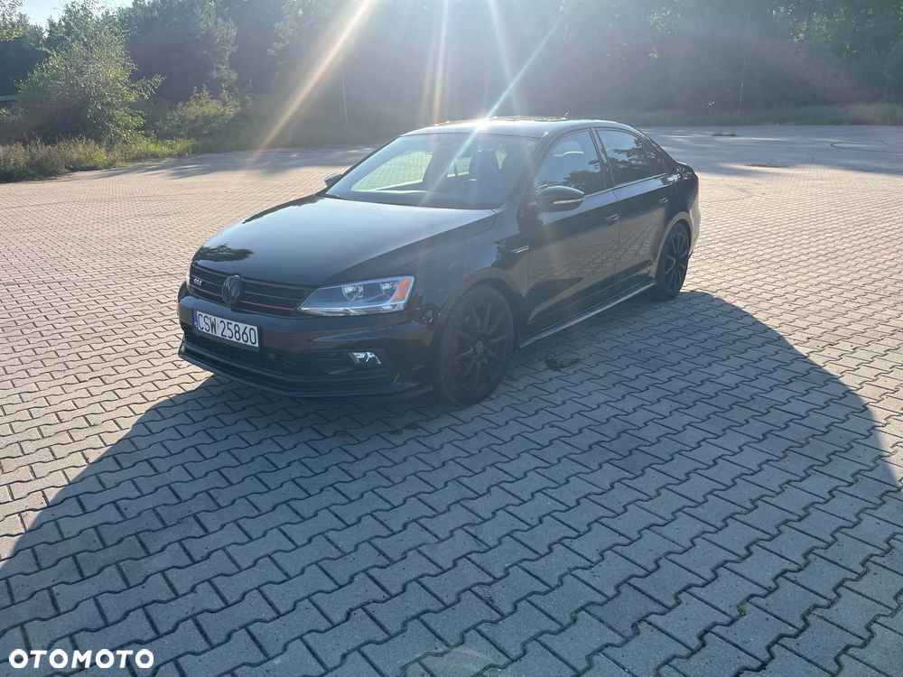 Volkswagen Jetta - 17