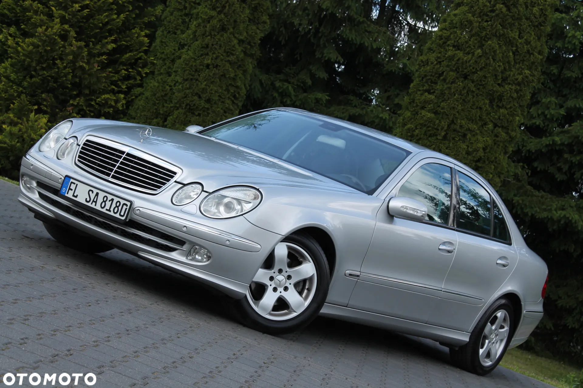 Mercedes-Benz Klasa E 240 4-Matic Avantgarde - 3